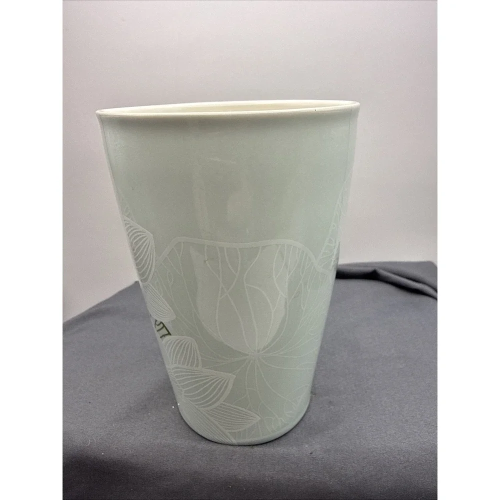 Tea Forte KATI  Cup,   LOTUS Flowers, Pale Light Green 